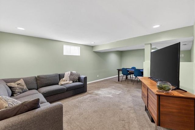 8306 Madison Avenue, Kansas City, MO 64114