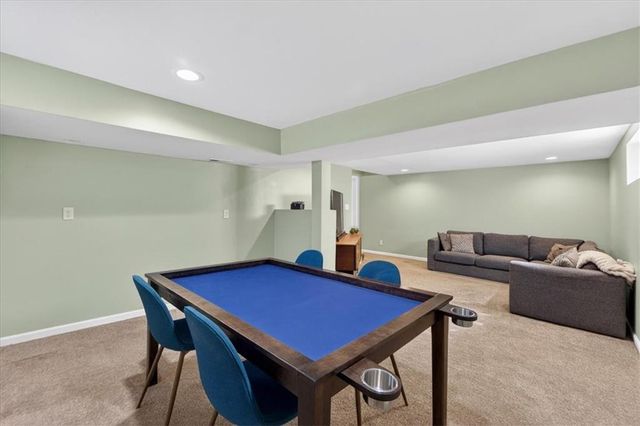 8306 Madison Avenue, Kansas City, MO 64114