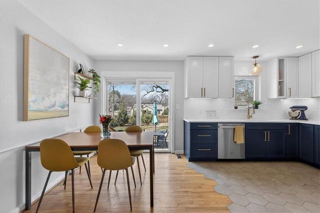 8306 Madison Avenue, Kansas City, MO 64114