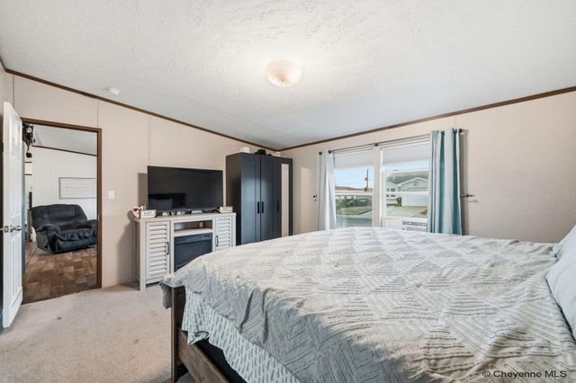 2403 HELEN AVE, Cheyenne, WY 82007