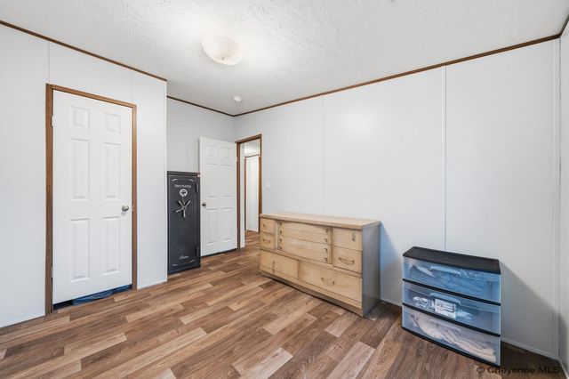 2403 HELEN AVE, Cheyenne, WY 82007