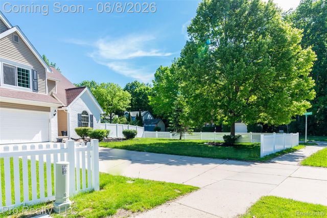 2344 Marklawn Court, Waterford Charter Township, MI 48329