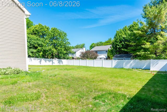2344 Marklawn Court, Waterford Charter Township, MI 48329