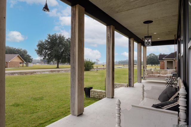 42459 Wesley Howe Rd, Gonzales, LA 70737