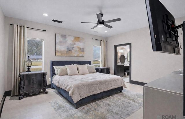 42459 Wesley Howe Rd, Gonzales, LA 70737