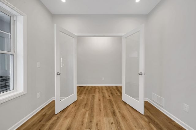 1943 Sparrow Drive, Shakopee, MN 55379