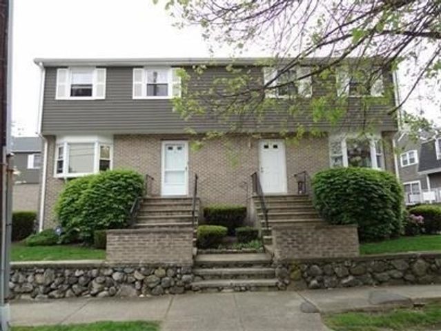 3 Circuit Lane 3, Watertown, MA 02472