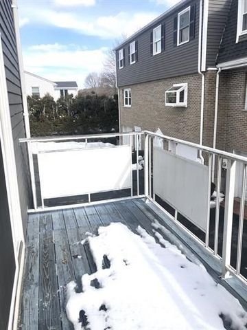 3 Circuit Lane 3, Watertown, MA 02472