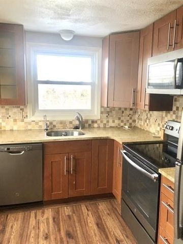 3 Circuit Lane 3, Watertown, MA 02472