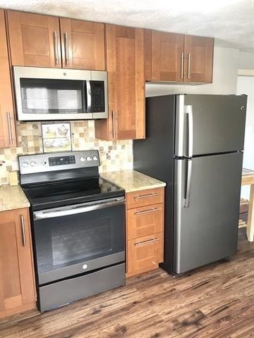 3 Circuit Lane 3, Watertown, MA 02472