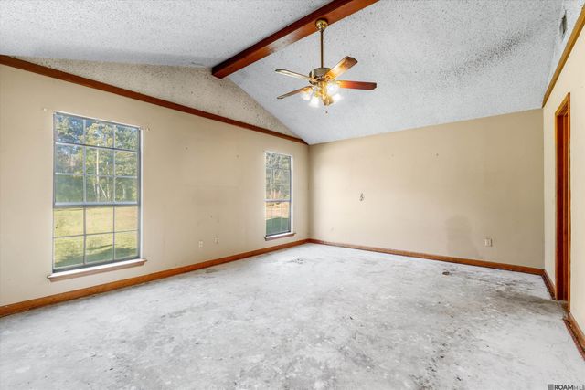 40134 Woodland Ave, Gonzales, LA 70737