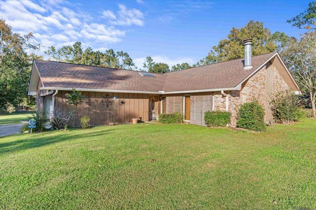 40134 Woodland Ave, Gonzales, LA 70737