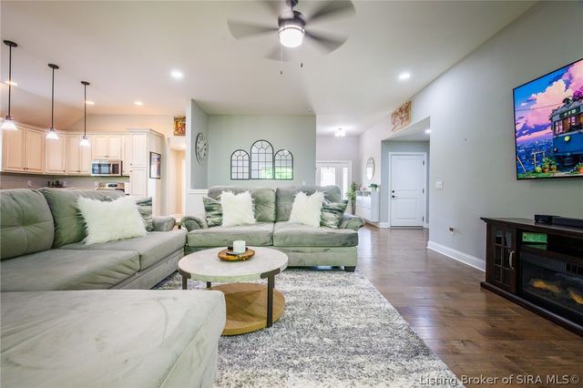 726 Tcb Boulevard, Memphis, IN 47143