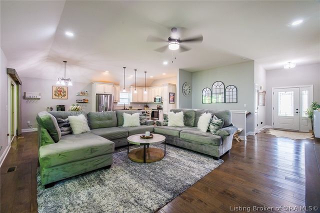 726 Tcb Boulevard, Memphis, IN 47143