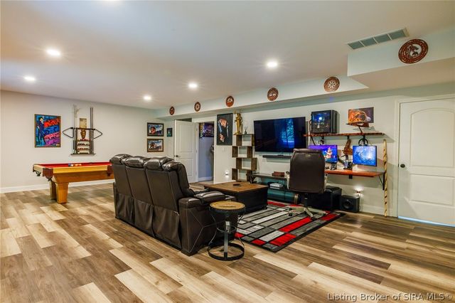 726 Tcb Boulevard, Memphis, IN 47143