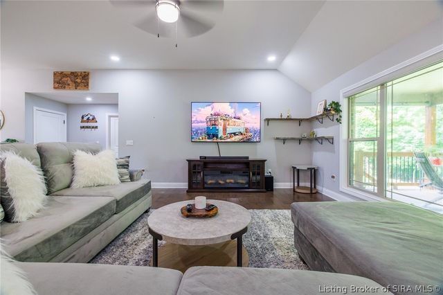 726 Tcb Boulevard, Memphis, IN 47143