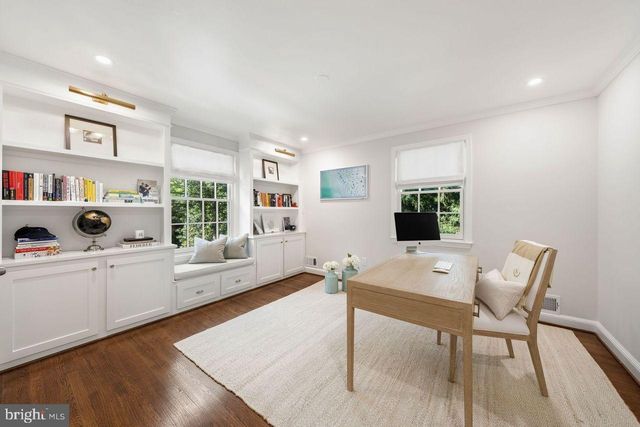 4555 W ST NW, Washington, DC 20007