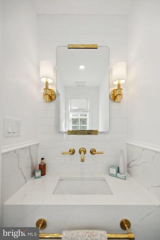 4555 W ST NW, Washington, DC 20007