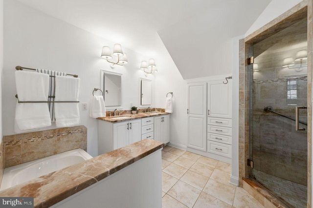 4555 W ST NW, Washington, DC 20007