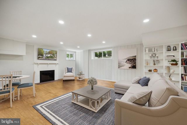 4555 W ST NW, Washington, DC 20007