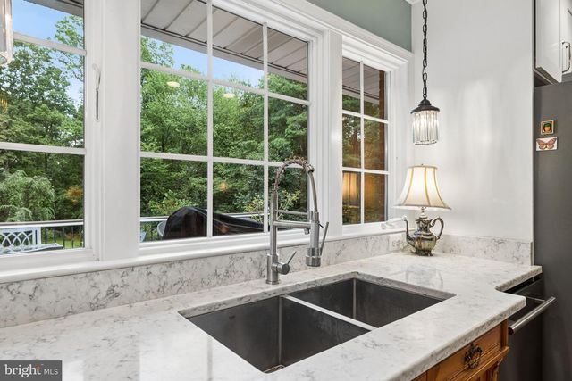5290 HILLSIDE DR, Warrenton, VA 20187