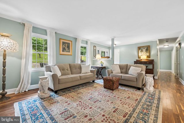 5290 HILLSIDE DR, Warrenton, VA 20187