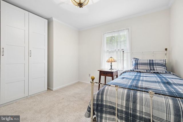 5290 HILLSIDE DR, Warrenton, VA 20187