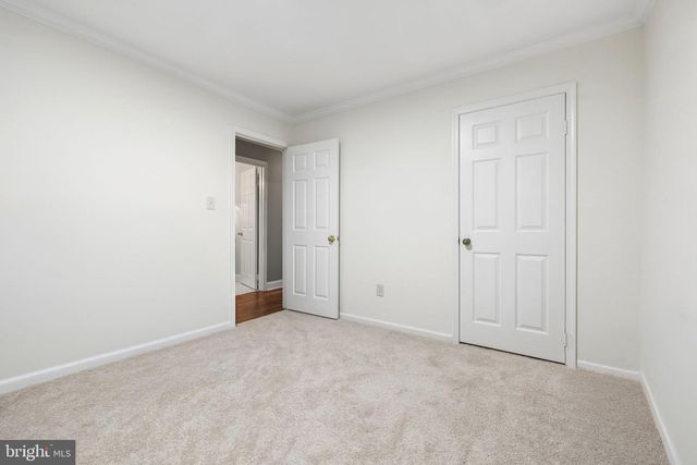 5290 HILLSIDE DR, Warrenton, VA 20187