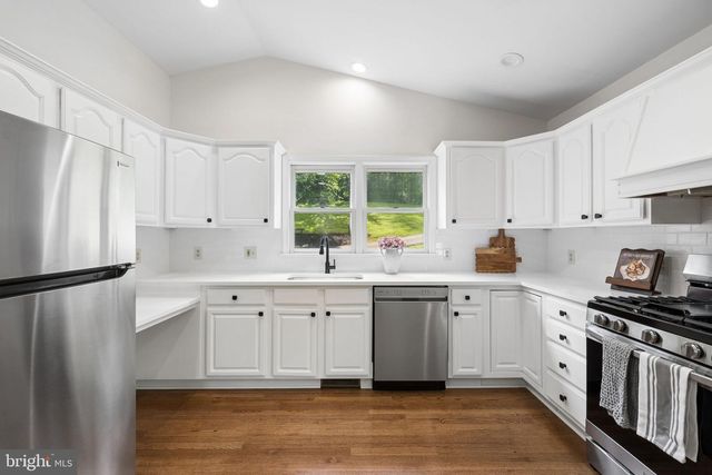 5290 HILLSIDE DR, Warrenton, VA 20187