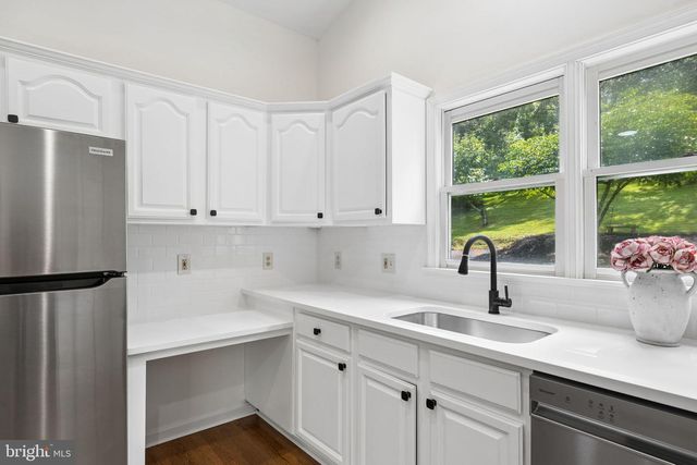 5290 HILLSIDE DR, Warrenton, VA 20187