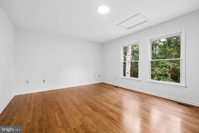 5290 HILLSIDE DR, Warrenton, VA 20187