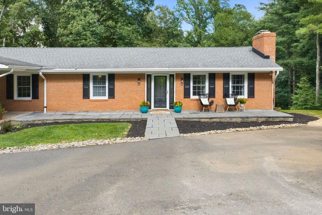 5290 HILLSIDE DR, Warrenton, VA 20187