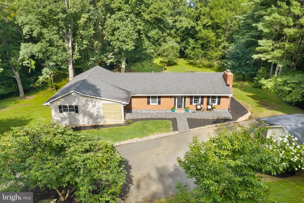 5290 HILLSIDE DR, Warrenton, VA 20187