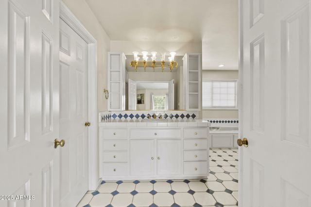 6234 N 4TH Drive, Phoenix, AZ 85013