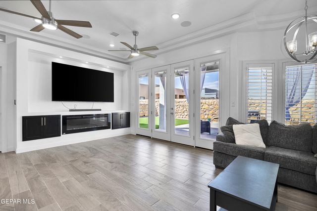 2809 TIERRA GARDEN Drive, El Paso, TX 79938