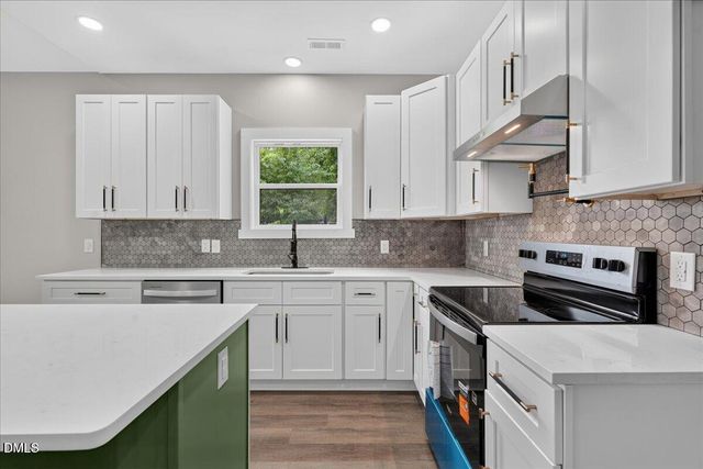 408 S Brevard Street, Selma, NC 27576