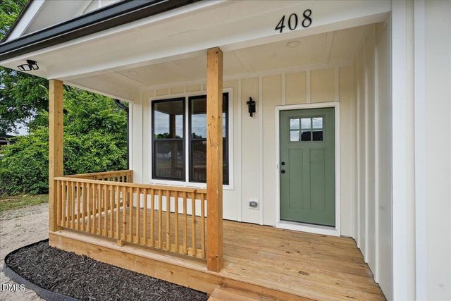 408 S Brevard Street, Selma, NC 27576