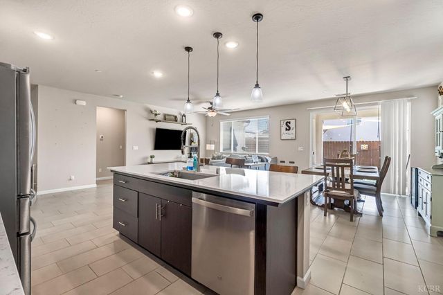 4158 Buckingham, Clovis, CA 93619