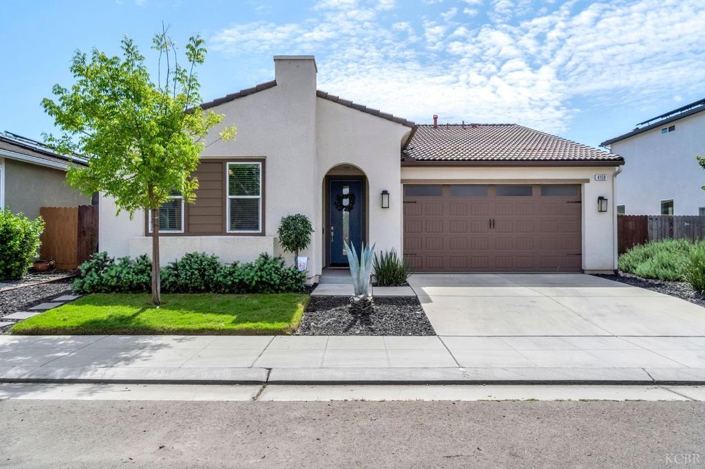 4158 Buckingham, Clovis, CA 93619