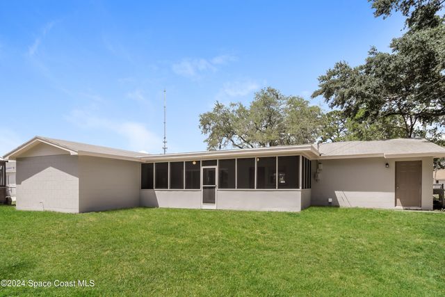 1035 Country Club Boulevard, Titusville, FL 32780