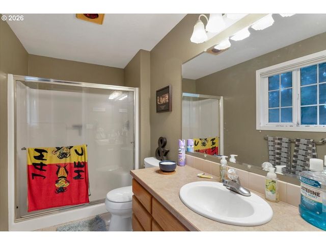 4233 HEAVENS Way S, Salem, OR 97302