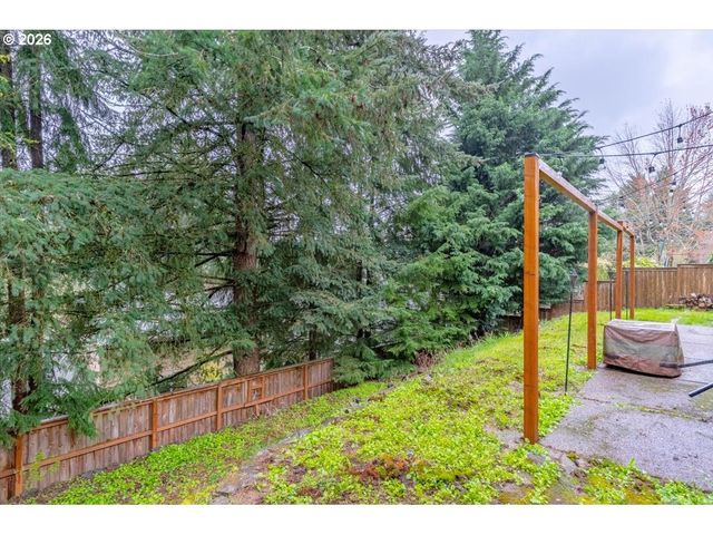 4233 HEAVENS Way S, Salem, OR 97302