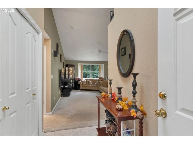 4233 HEAVENS Way S, Salem, OR 97302