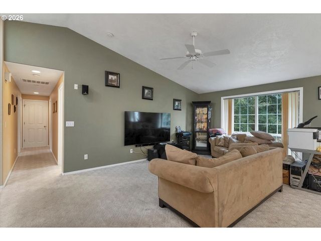 4233 HEAVENS Way S, Salem, OR 97302