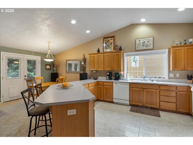 4233 HEAVENS Way S, Salem, OR 97302