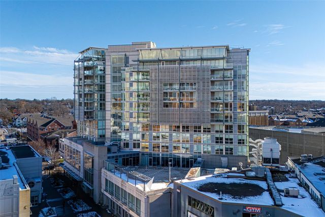 221 E College Street 703, Iowa City, IA 52240