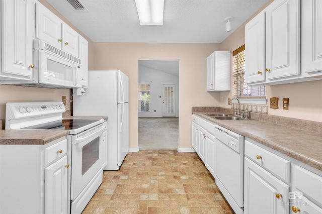 13107 E Concord Drive, Lillian, AL 36549