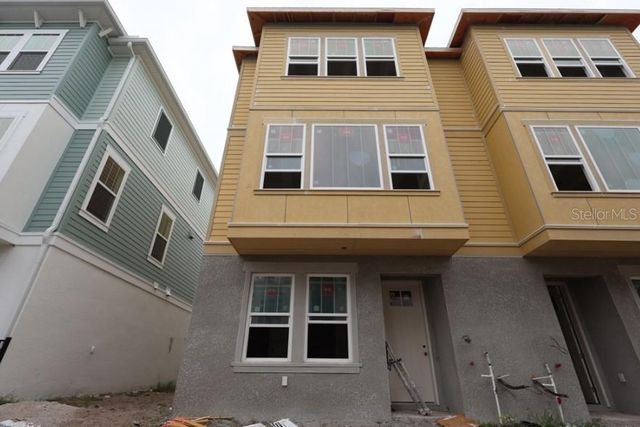 458 31ST WAY N, St Petersburg, FL 33713