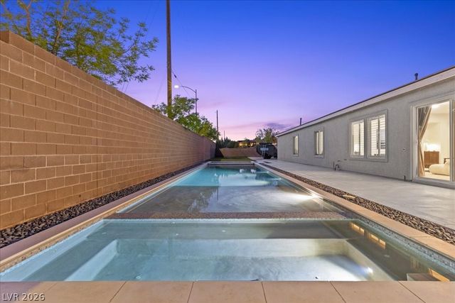 4967 Enchanted View Street, Las Vegas, NV 89149