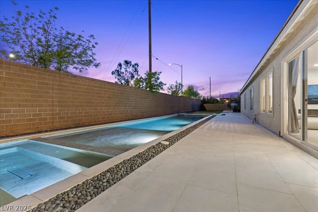 4967 Enchanted View Street, Las Vegas, NV 89149